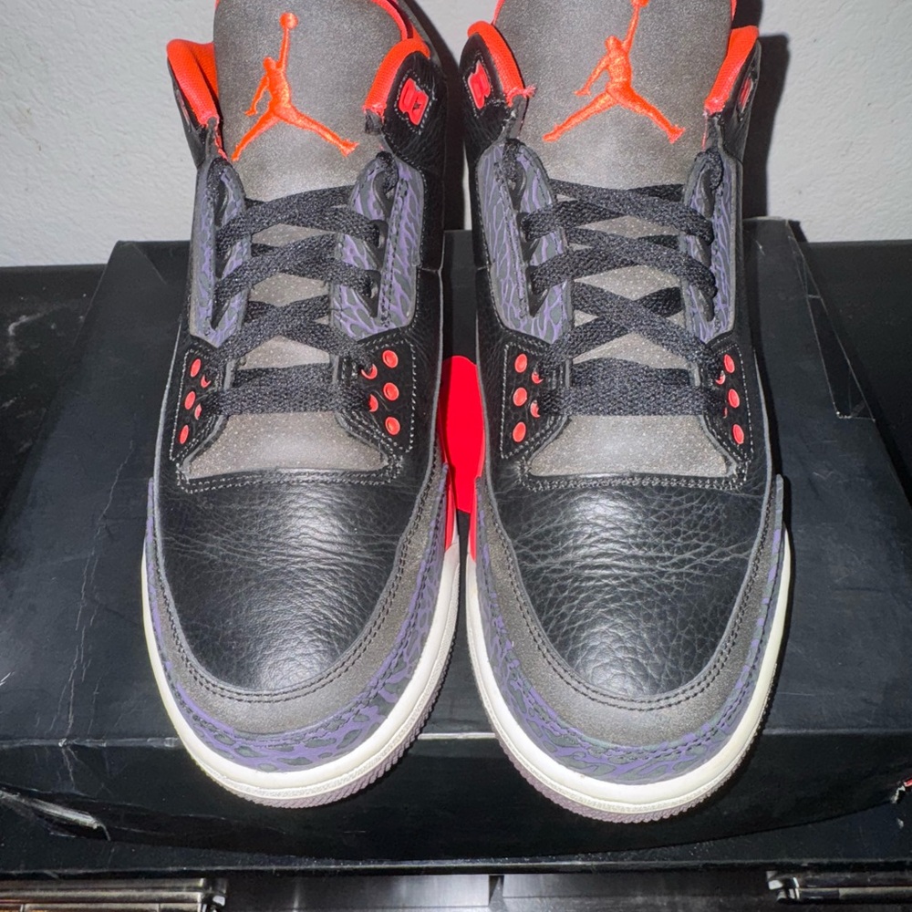 Air Jordan 3 Retro Crimson